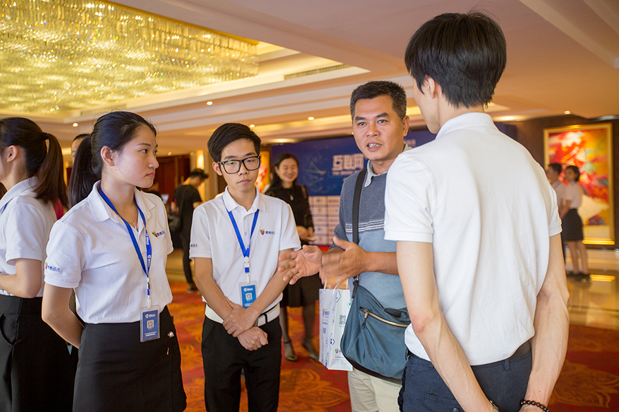 7-签到客户接待 (2).jpg