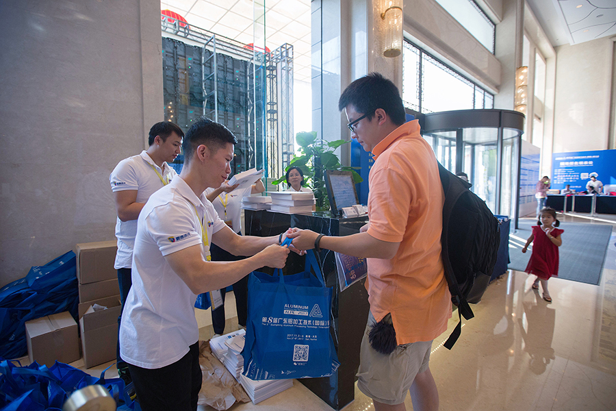 员工风采 (6).jpg